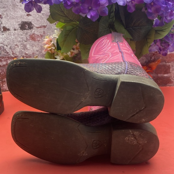 Girls Ariat Boots SZ 3 - Picture 5 of 7